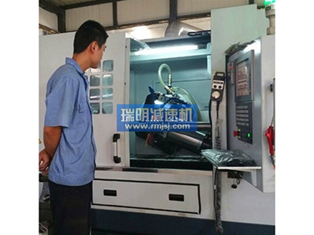 进口台湾陆联数控蜗杆磨床