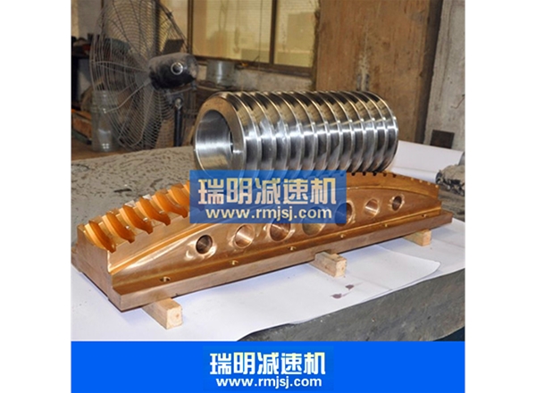 精密蜗杆副应用于军工产品
