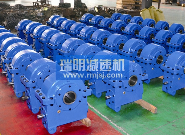 A200钢厂专用平面二次包络减速机